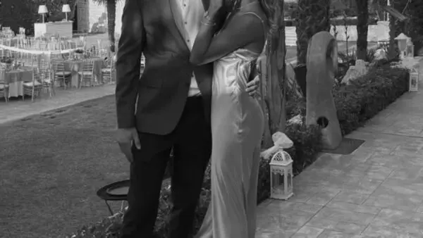 Τολιόπουλος Χατζηπαραδισου αγκαλια