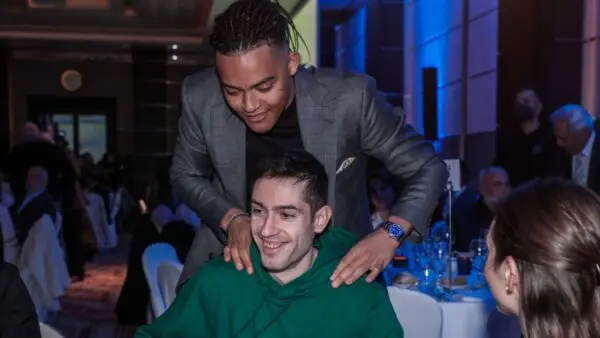 Μίλτος Τεντόγλου, Εμμανουήλ Καραλής