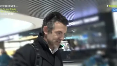 Ο Φίλιππος Μιχόπουλος στο αεροδρόμιο