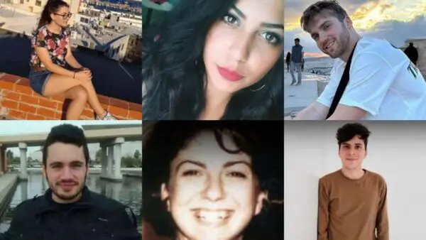 Οι 9 φοιτητές