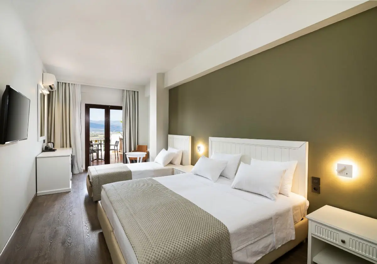 Το τρίκλινο δωμάτιο στο Heaven Hotel Thessaloniki