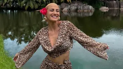 H Ιωάννα Τούνη σε εξωτικό προορισμό