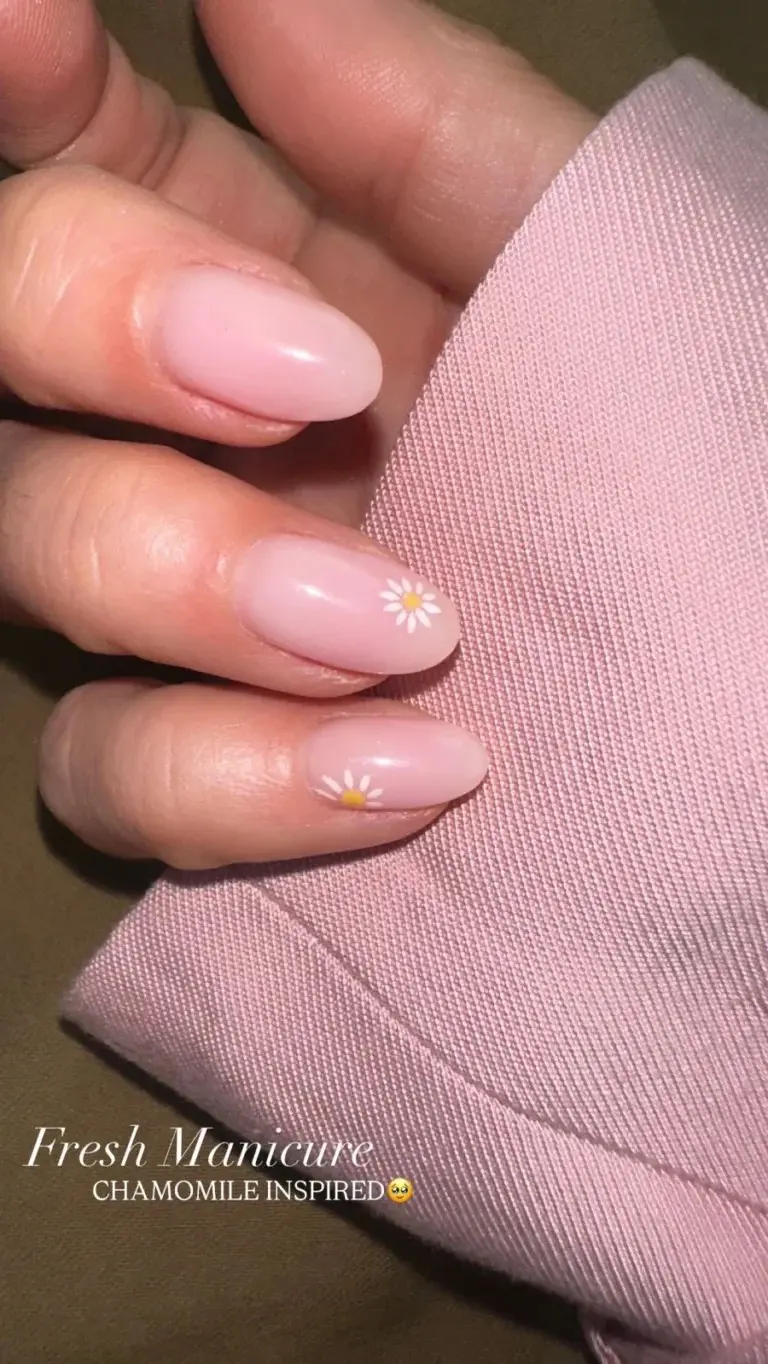 Το μανικιούρ της Κωσταρά