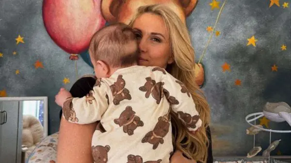 Φωτεινή Πετρογιάννη γιος