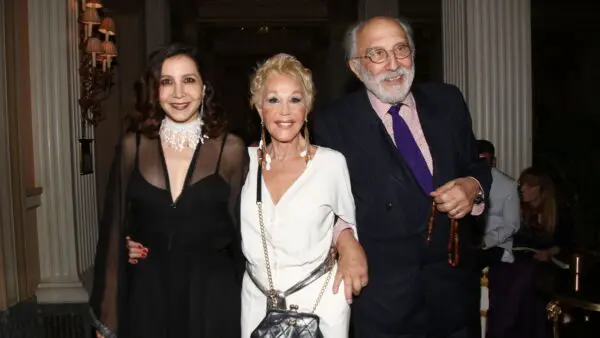 Η Αίθρα Λυκουρέζου, η Ζωή Λάσκαρη και ο Αλέξανδρος Λυκουρέζος