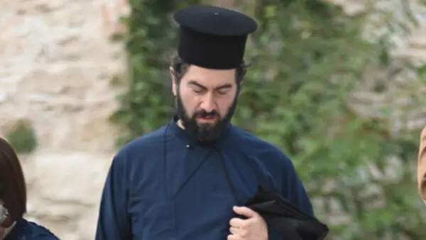 Ο πάτερ Αντώνιος σε δημόσια εμφάνισή του