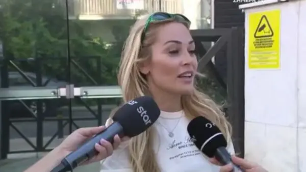 Η Ελένη Βουλγαράκη στις κάμερες