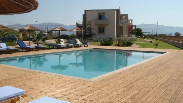 Double Bay Beach Hotel