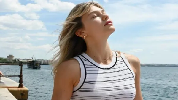 H Κλέλια Ανδριολάτου στη θάλασσα