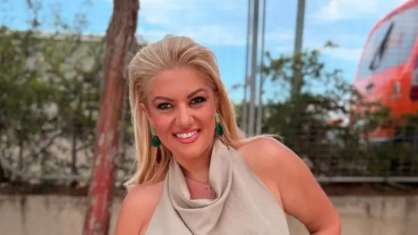 Νάνσυ Παραδεισανού