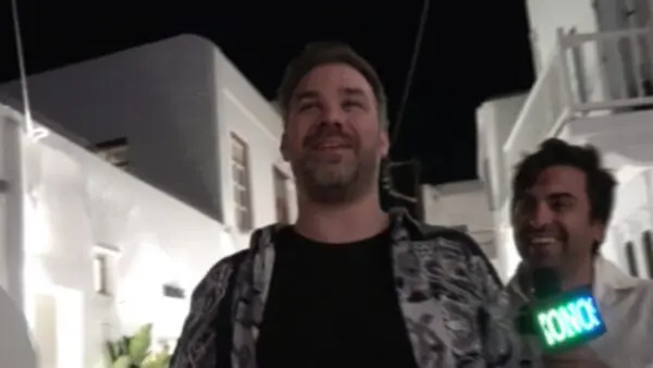 Ο Γιώργος Σαμπάνης στη Μύκονο