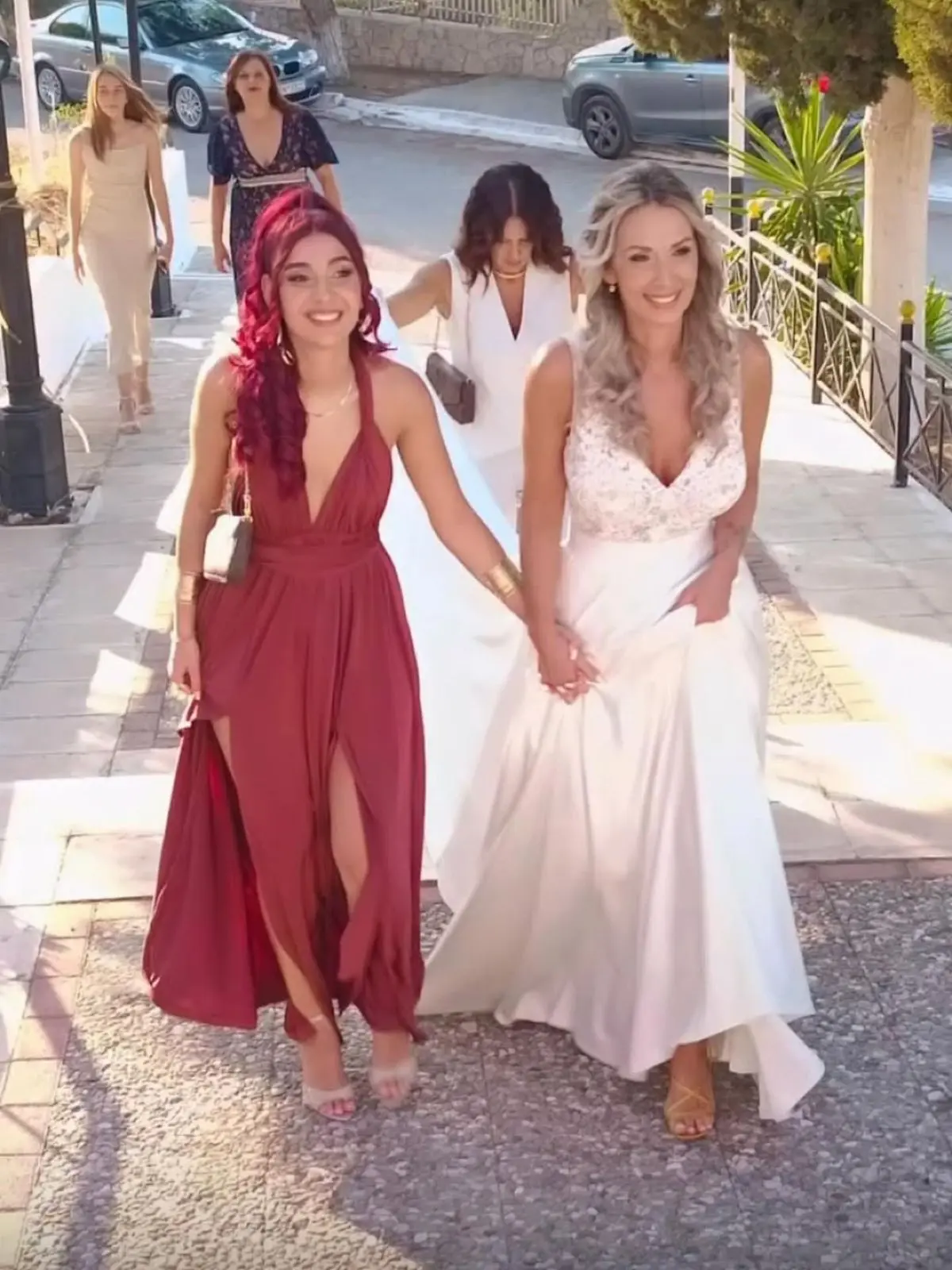 Η σύζυγος του Τόνι Σταυράτη με την κόρη της