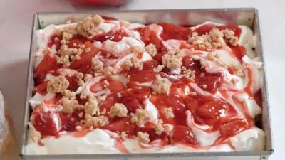 To cheesecake φράουλα