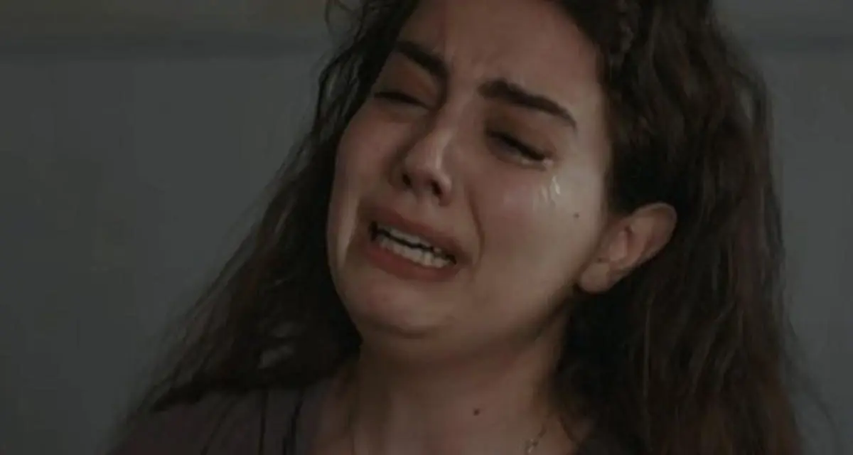 Σκηνή με τν Άννα από την γη της ελιάς