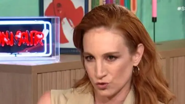 Η Στεφανία Γουλιώτη στο Στούντιο 4