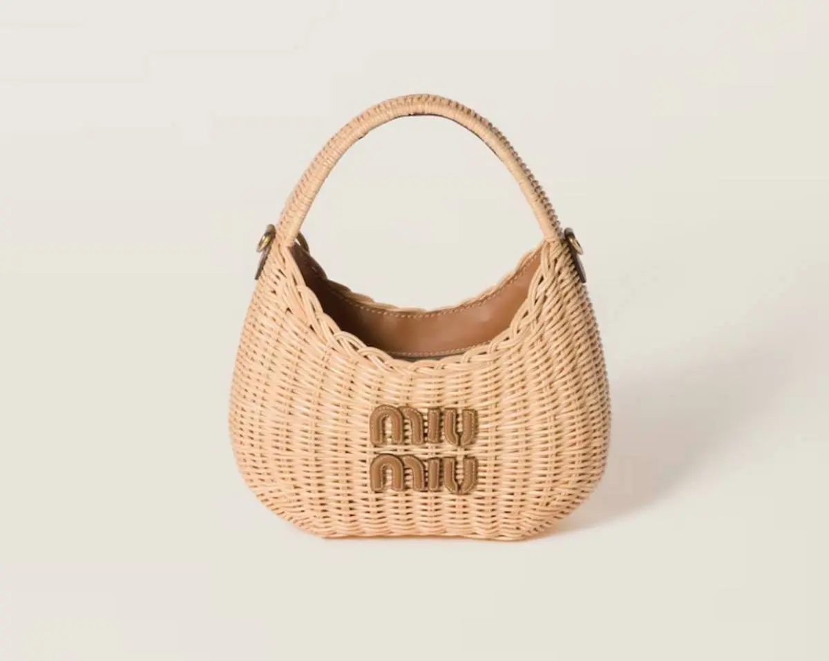τσάντα ψάθινη miu miu