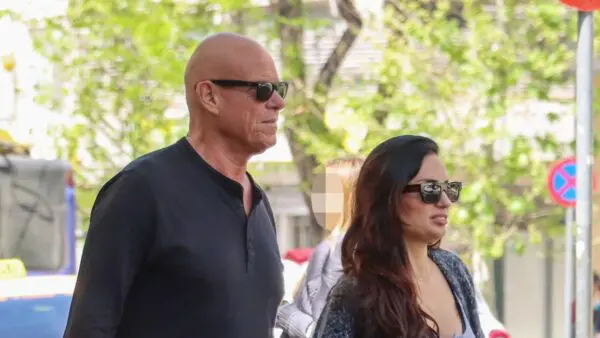 Η Ελπίδα Ιακωβίδου και ο Τζώνη Καλημέρης