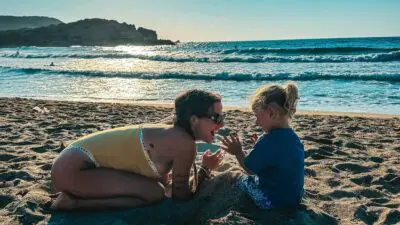 Η Εριέττα Κούρκουλου με τον γιο της