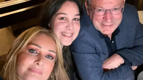 Η Νατάσα Θεοδωρίδου με την Ανδριάνα Φουστάνου και τον Ανδρέα Φουστάνο