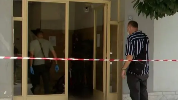 Η πολυκατοικία όπου πραγματοποιήθηκε η γυναικοκτονία στον Βόλο
