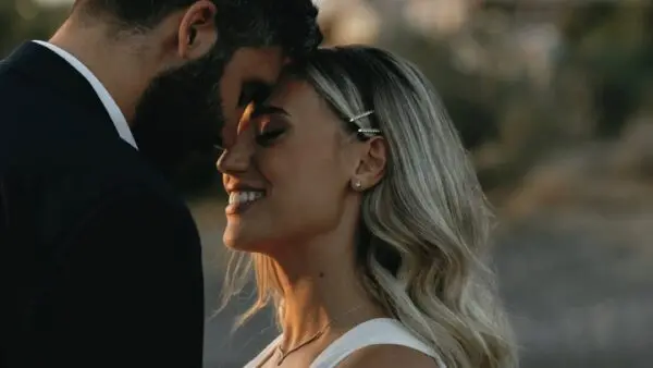 Παντρεύτηκε η Άννα Κορακάκη