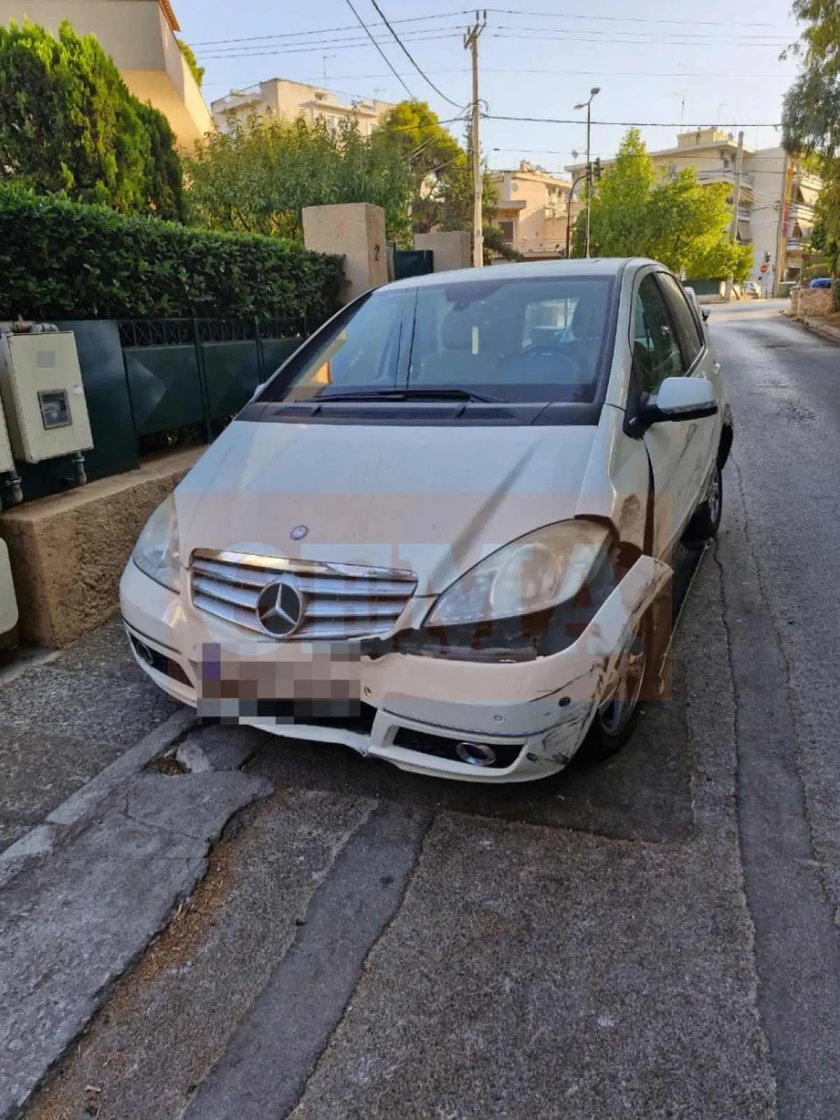 Μπισμπίκης: Παρουσιάστηκε στην Τροχαία - Φέρεται να προκάλεσε ζημιές σε αυτοκίνητα και να εγκατέλειψε το σημείο