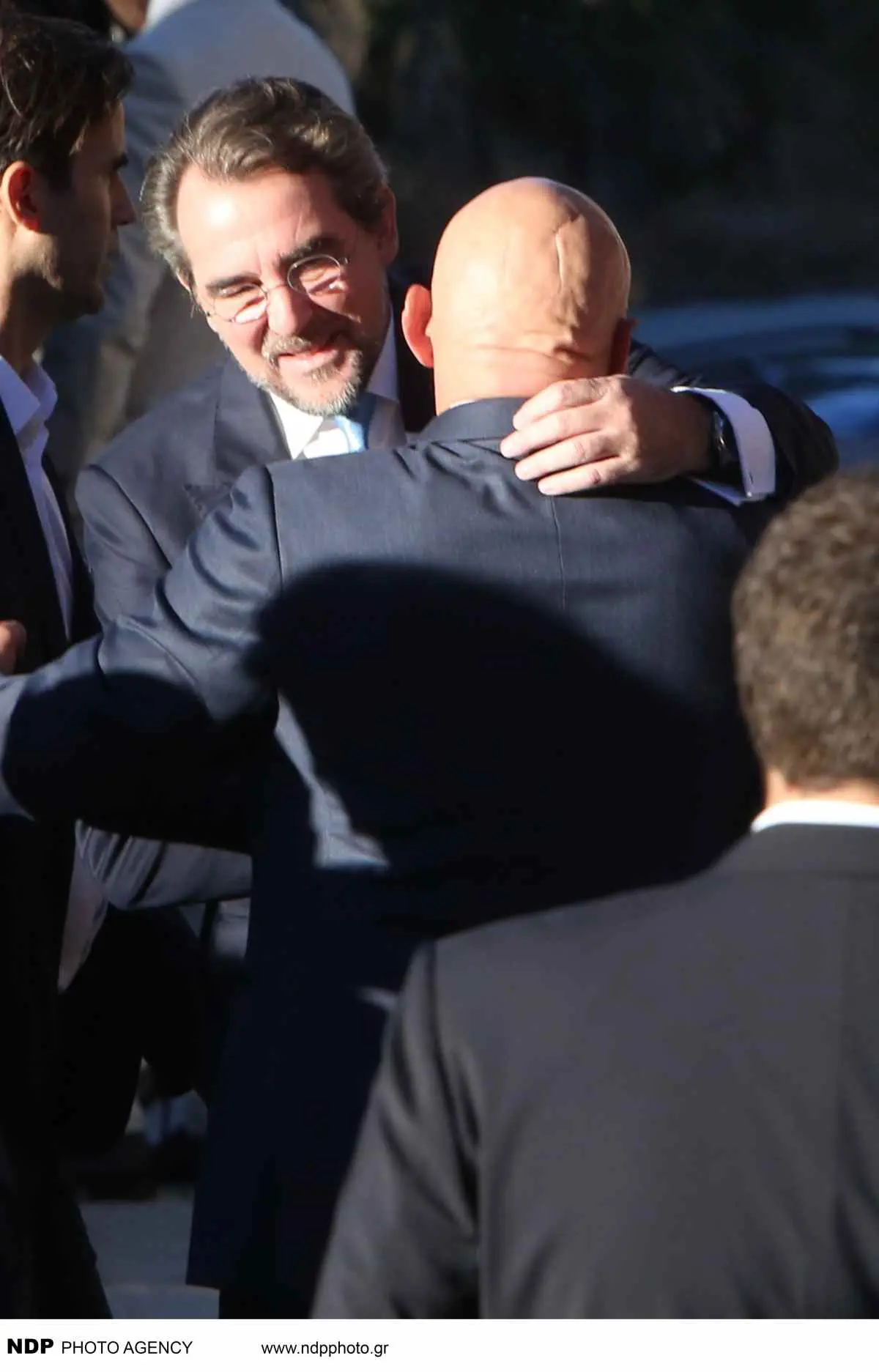 Ο Παύλος Ντε Γκρες στο γάμο του Παύλου Βαδινογιάννη και της Κατερίνας Μπιρμπίλη