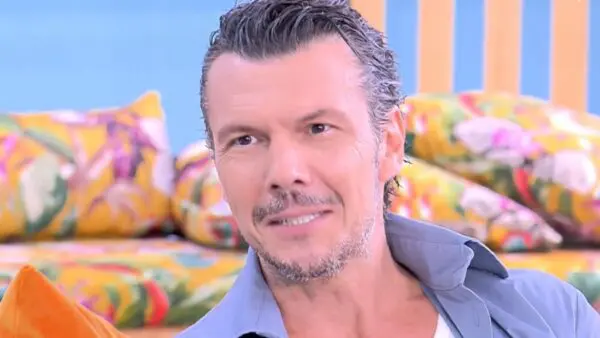 Ιωάννης Παπαζήσης