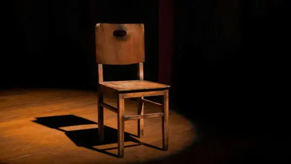Καρέκλα - Θέατρο