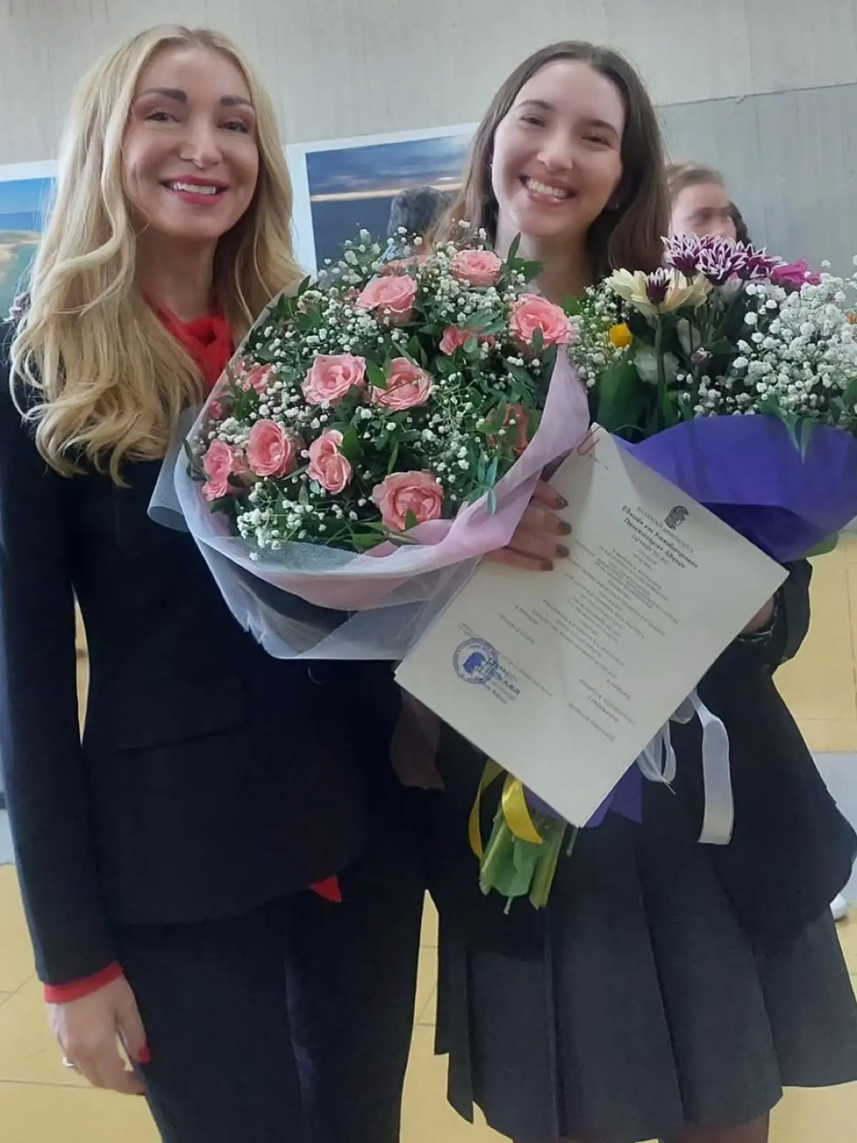 Η Ζέτα Θεοδωροπούλου στην αποφοίτηση της κόρης της