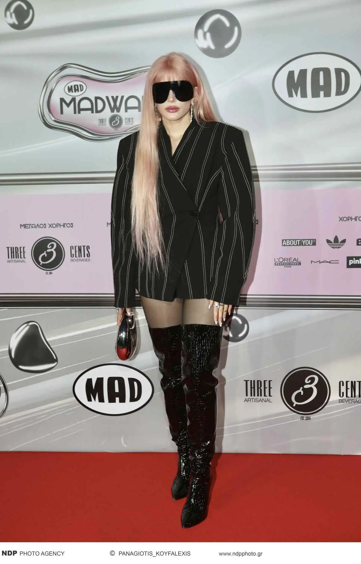 Λαμπερές εμφανίσεις στο MadWalk 2025 – Οι celebrities που έκλεψαν την παράσταση στα παρασκήνια