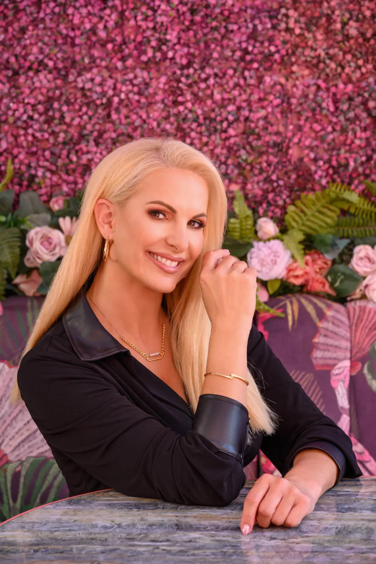 Η Μάγδα Τσέγκου στο youweekly.gr