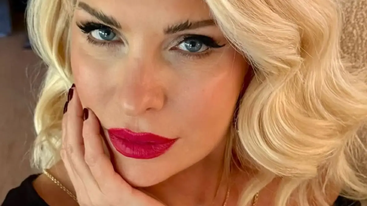 Η Ελένη Μενεγάκη στο Instagram