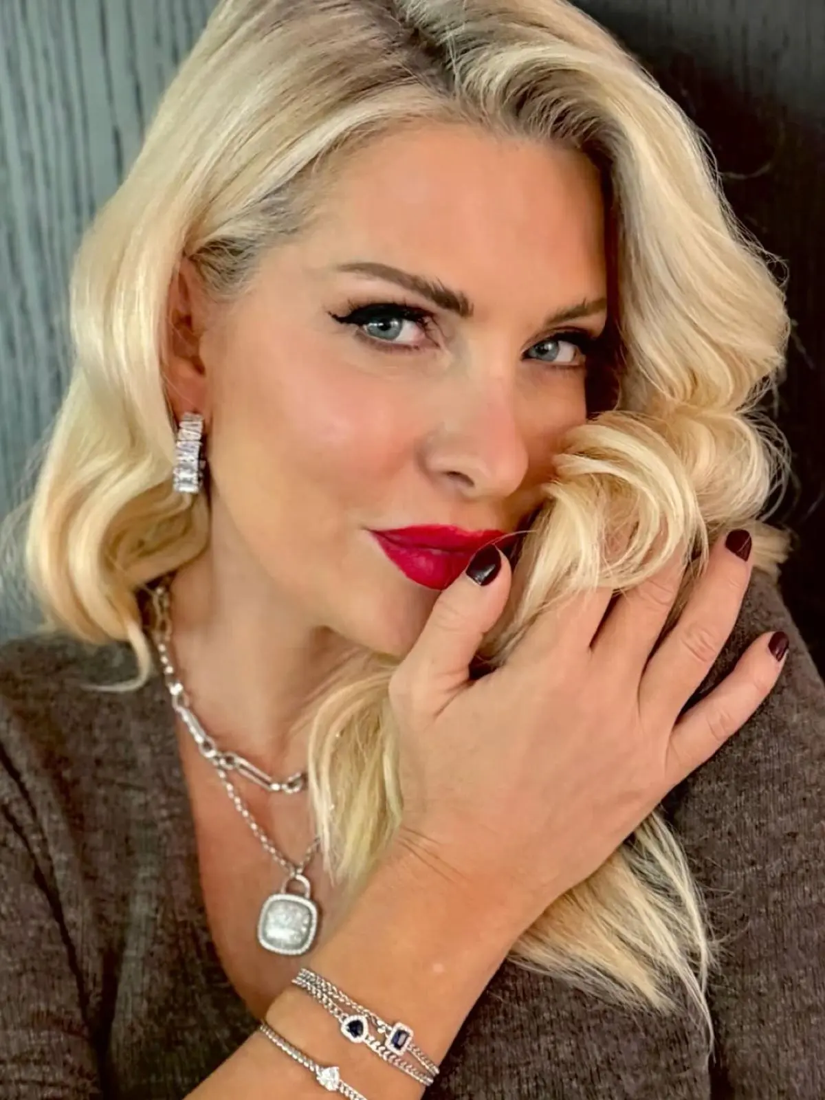 Η Ελένη Μενεγάκη στο Instagram