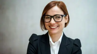 εργαζόμενη γυναίκα