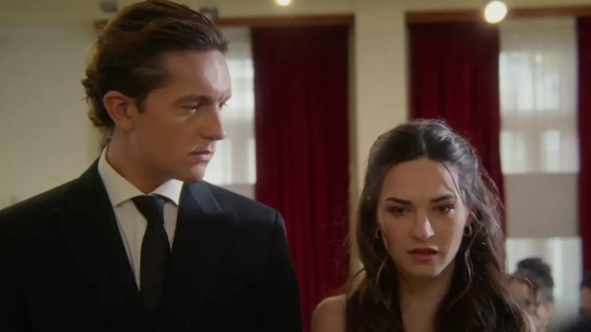 Να μ'αγαπάς Άννα Ορφέας