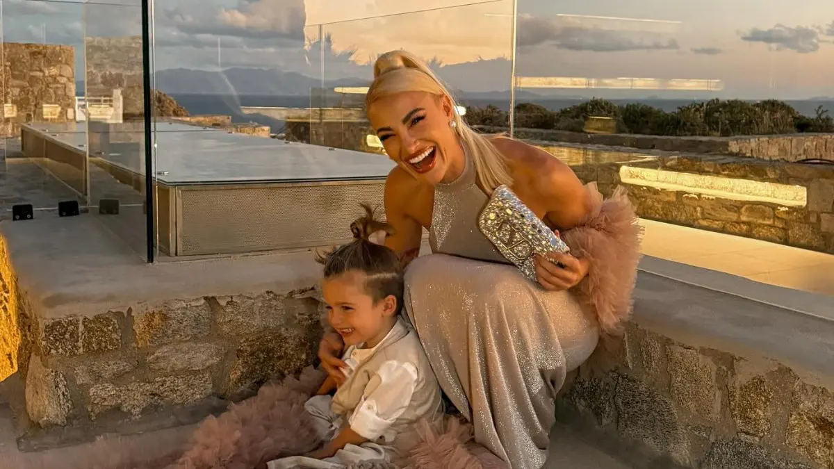 Η Ιωάννα Τούνη με τον γιο της, Πάρη