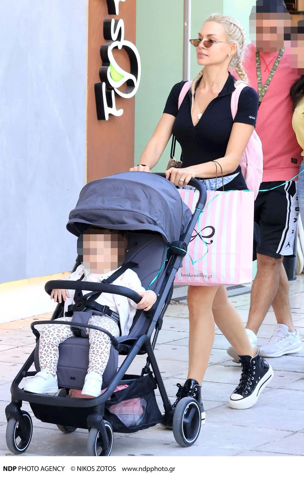 Η Βίκυ Κάβουρα στην Αθήνα