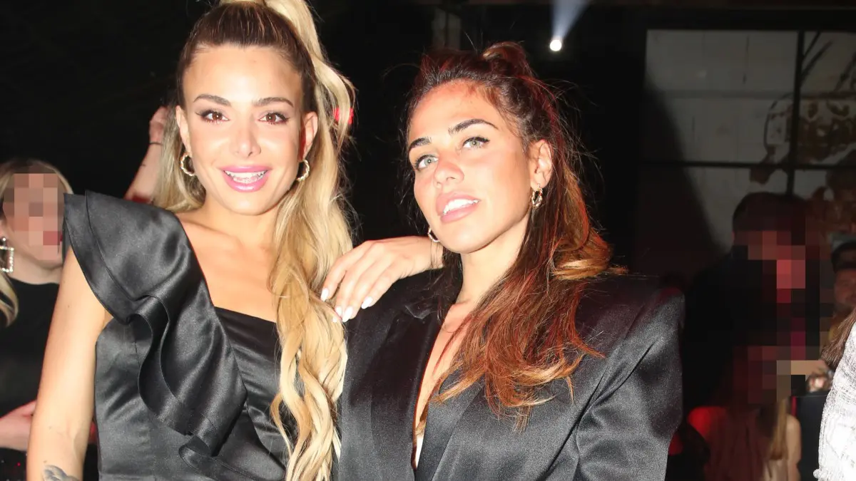 Ζόζεφιν, Κόνι Μεταξά