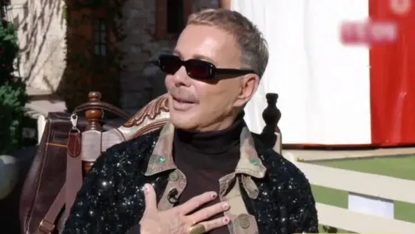 Λάκης Γαβαλάς