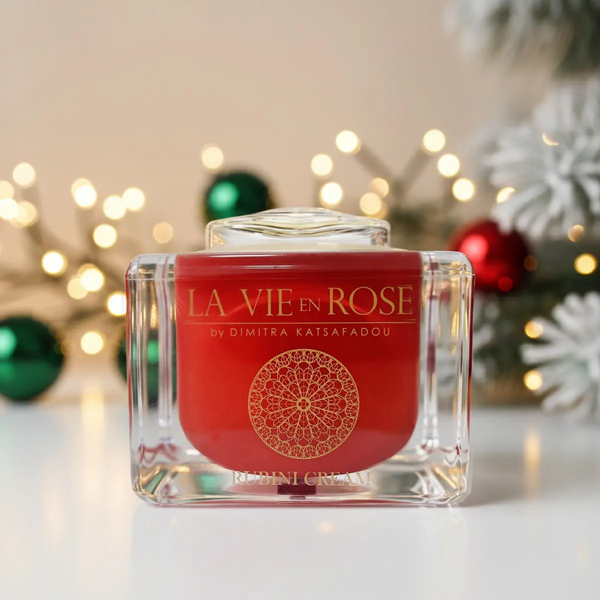 Το απόλυτο Gift Guide: Πολυτελή δώρα ομορφιάς που θα εντυπωσιάσουν φέτος τα Χριστούγεννα!