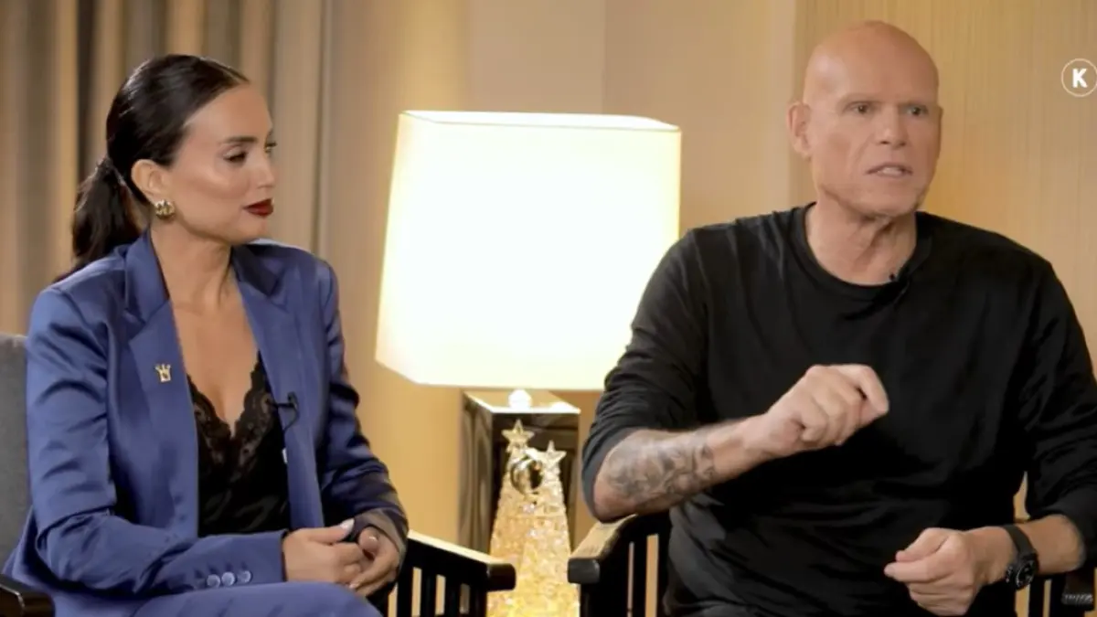 Η Ελπίδα Ιακωβίδου και ο Τζώνη Καλημέρης