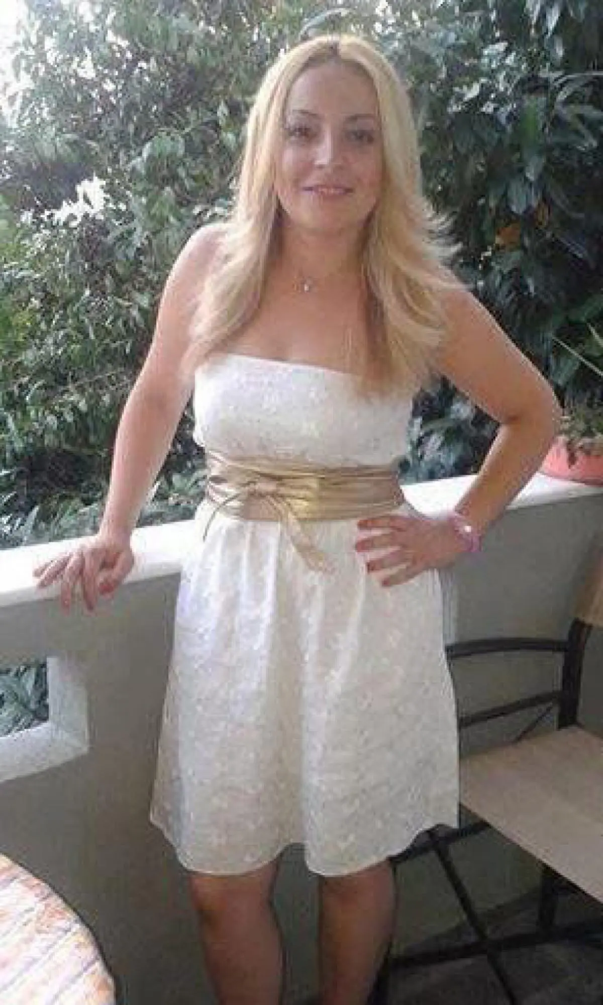 Έλενα Κατσαρού