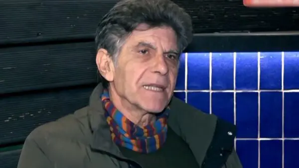 Γιάννης Μπέζος