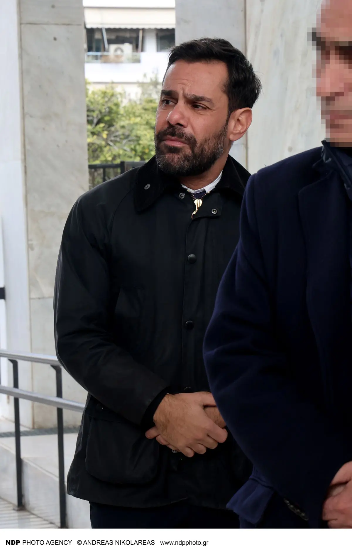 Ο Αλέξανδρος Κασανδρινός στη κηδεία της Μέλπως Ζαρόκωστα