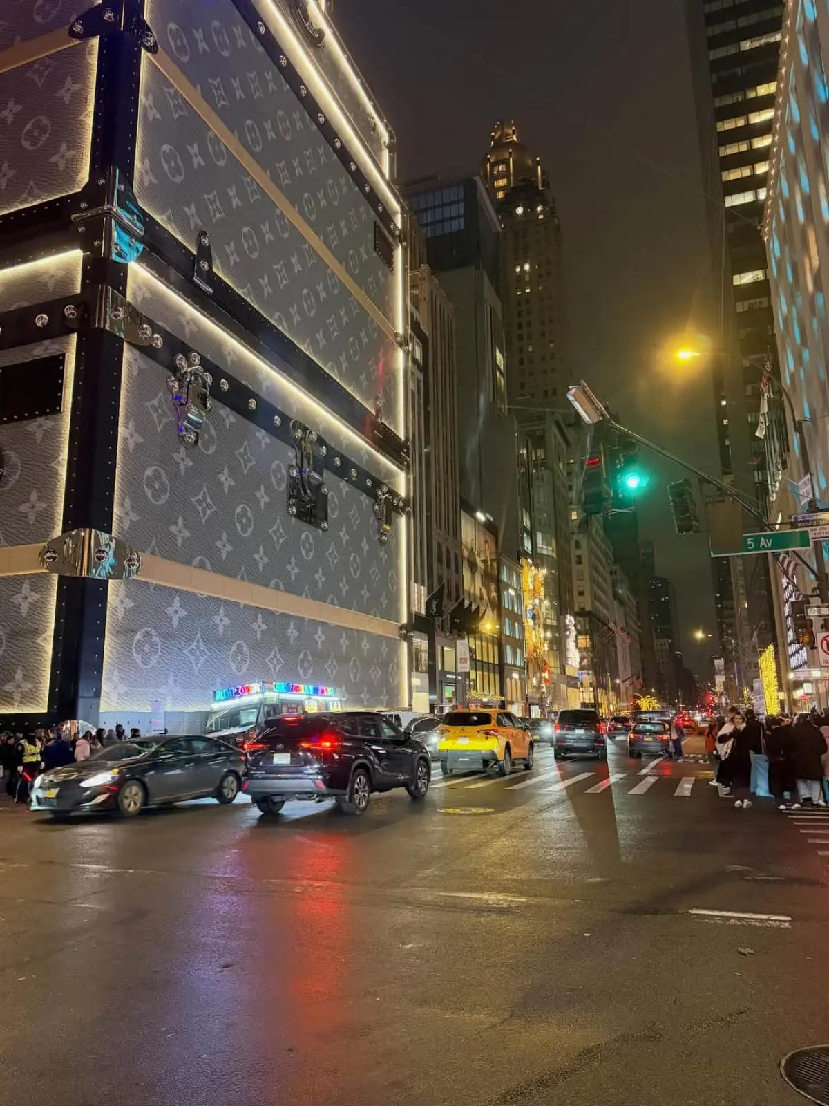 Η Φαίη Σκορδά στη Νέα Υόρκη