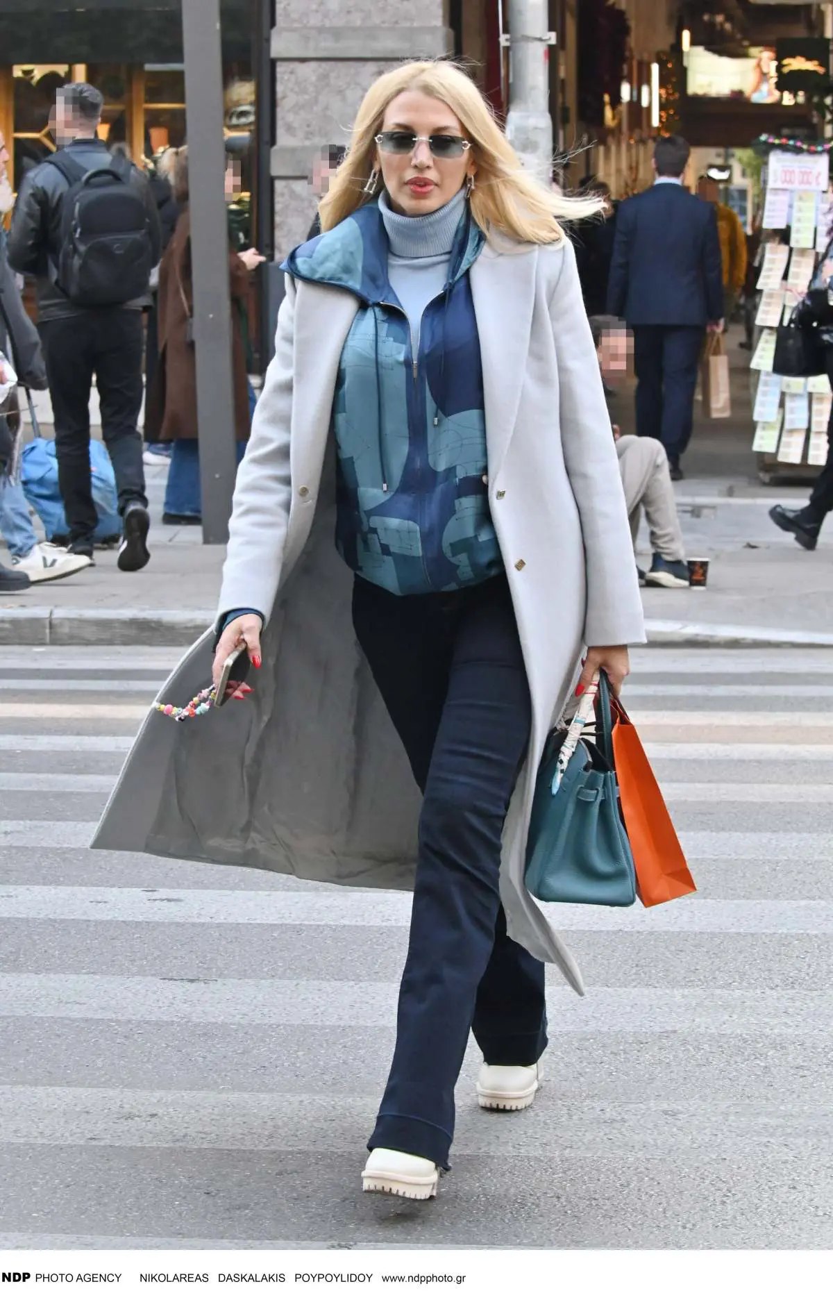 H Κωνσταντίνα Σπυροπούλου σε βόλτα στην Αθήνα