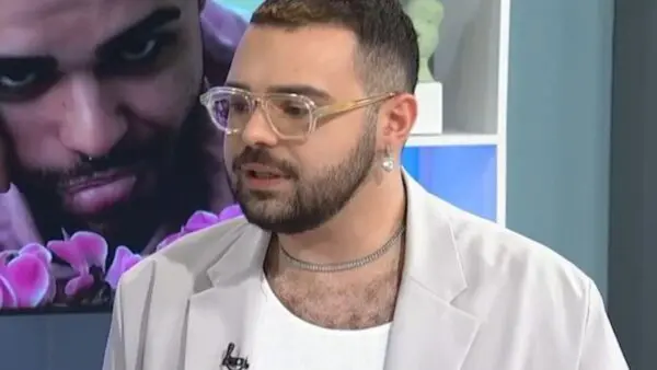 Ο Akylas στο Πρωίαν σε Είδον