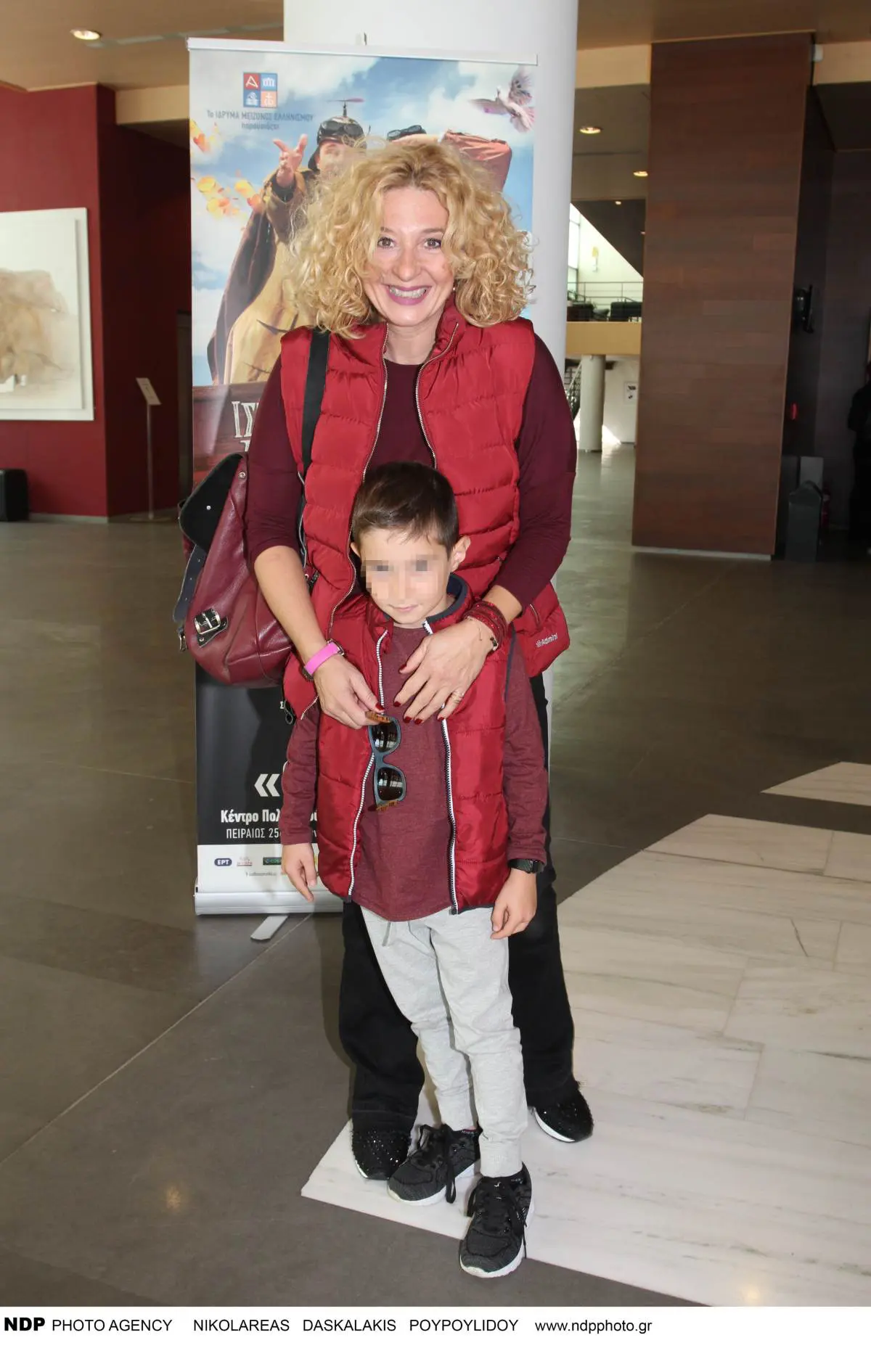 Η Φαίδρα Δρούκα με το παιδί της
