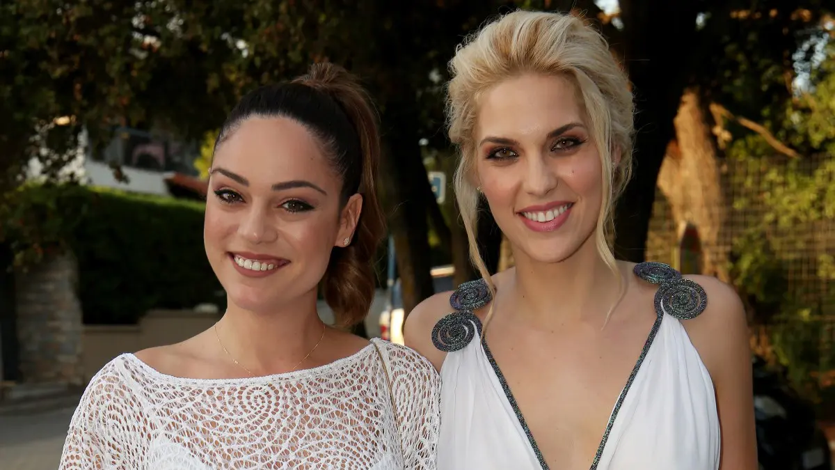 Μπάγια Αντωνοπούλου: Η ηχηρή απουσία από τον γάμο της κουμπάρας της Μαντώς Γαστεράτου – Τι τρέχει